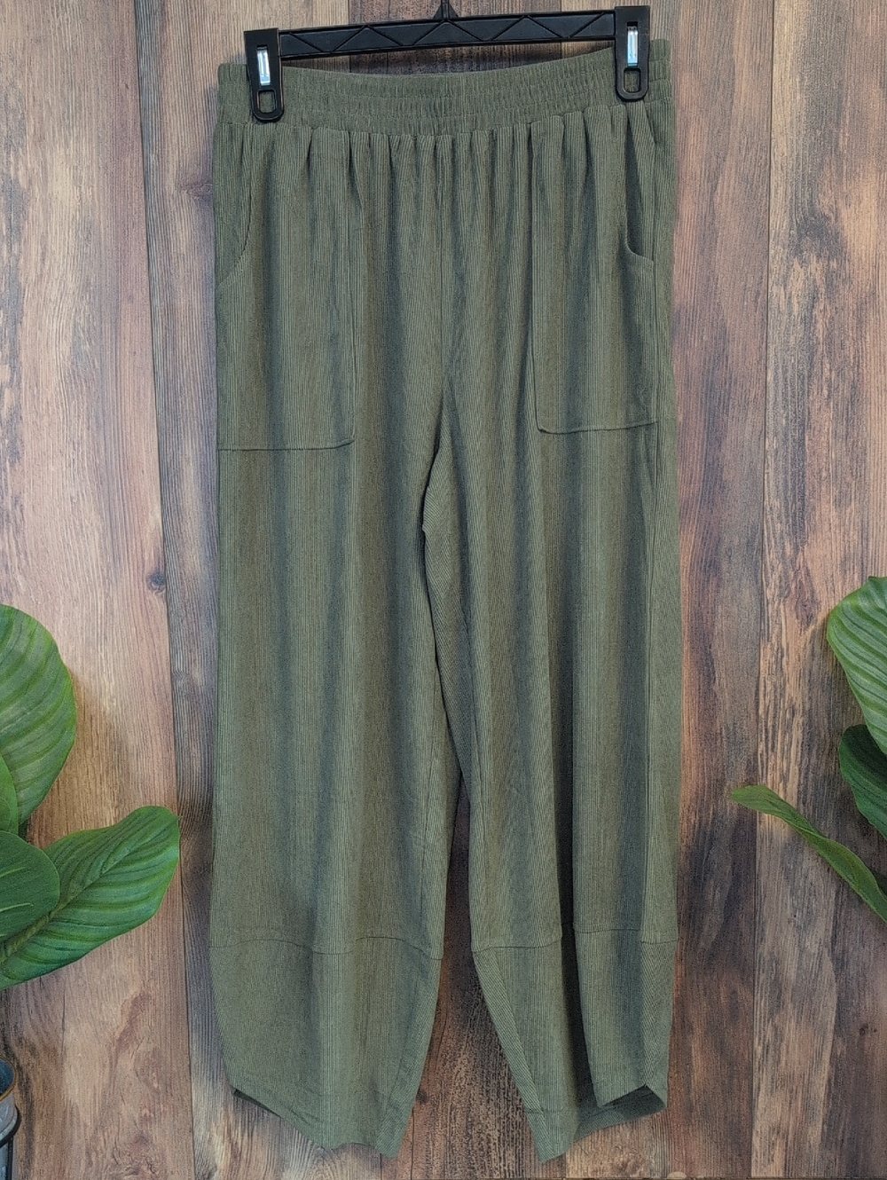 FREEOAK Green Wide-Leg Ribbed Elastic Waist Pants XL NWT         W253